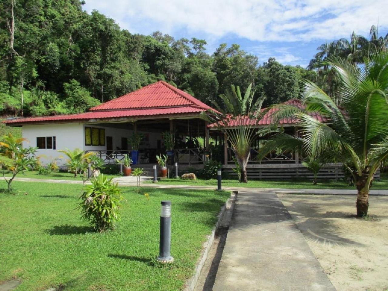 Saracen Bay Resort Koh Rong Sanloem Exterior photo